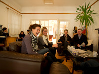 ������ Globe English Centre