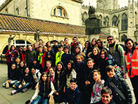 �������� � Stonar School