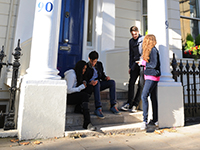 ���� � MPW London