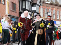 Торжественное шествие в день рождения Шекспира. Фото: www.shakespearescelebrations.com