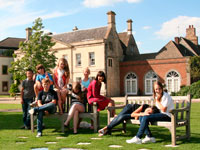 Студенты сети языковых школ British Study Centres